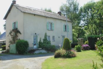 3 épis gites de france, location du gite toute l'année. Venez découvrir la correze pays vert avec des animations, de l'histoire avec des sites historiques, dégustation de produits de la ferme